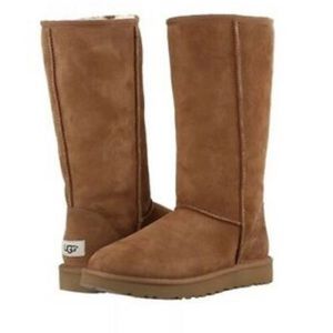 UGG Classic Tall Boot- Chestnut size 9
